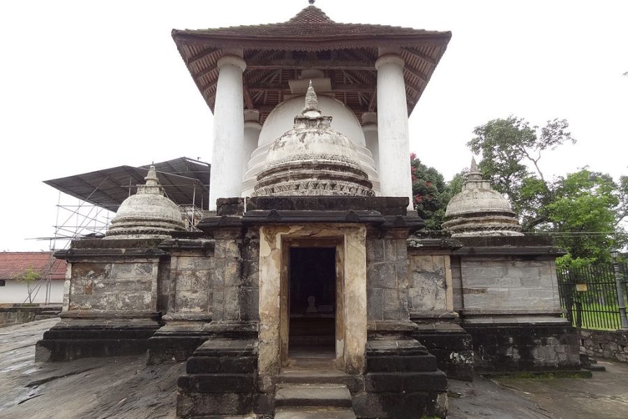 Kandy Tri Temple Loop Excursion