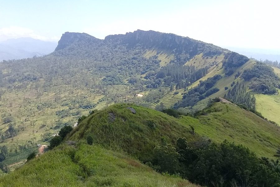 Hanthana Mountain Range Trek Guide